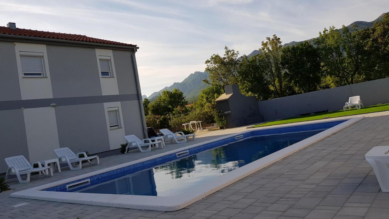 Zanic With Private Swimming Pool And Sea View