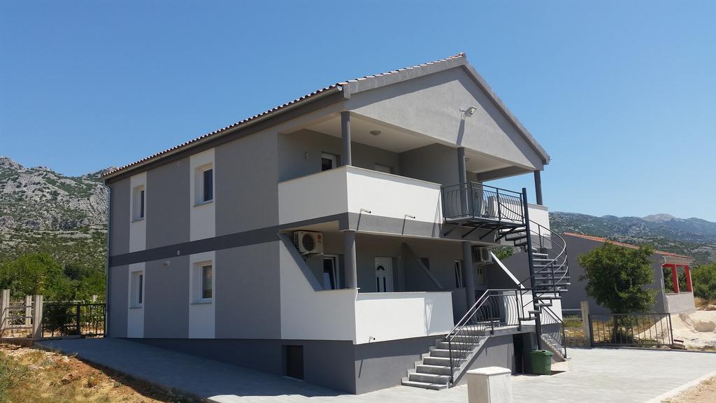 Zanic With Private Swimming Pool And Sea View