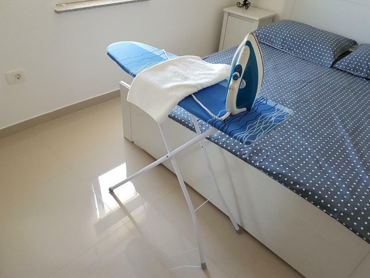 Apartment Zanic With Private Swimming Pool And Sea View Starigrad Paklenica