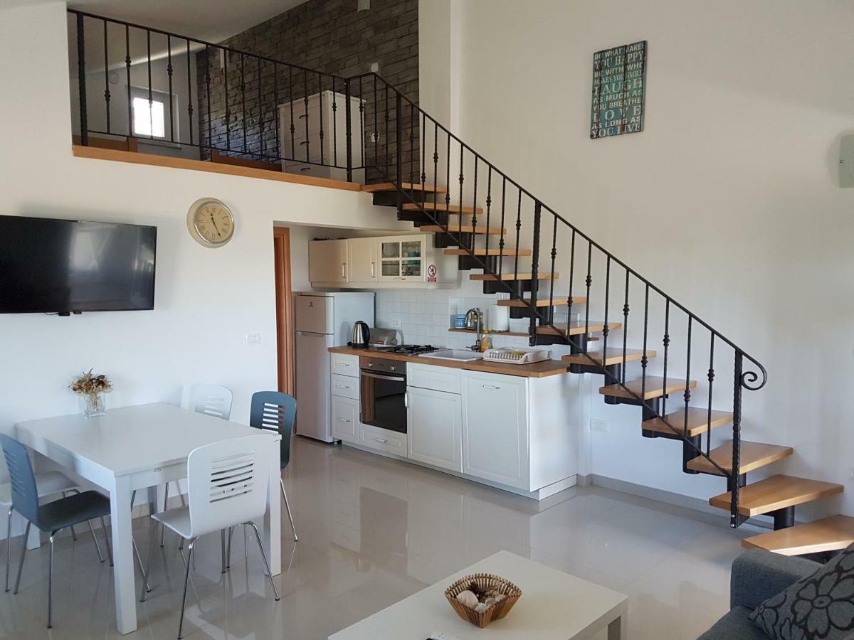 Apartment Zanic With Private Swimming Pool And Sea View *